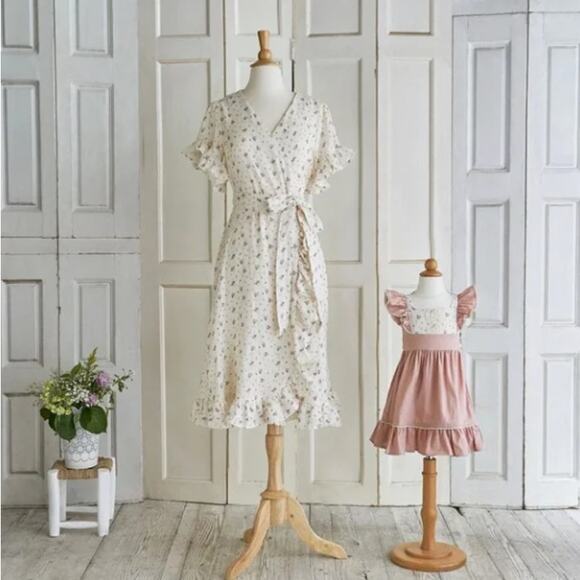 ELESTORY That's A Wrap Ditsy Floral Cottagecore Midi Dress Cream Sz XS {MM16} - Picture 2 of 6